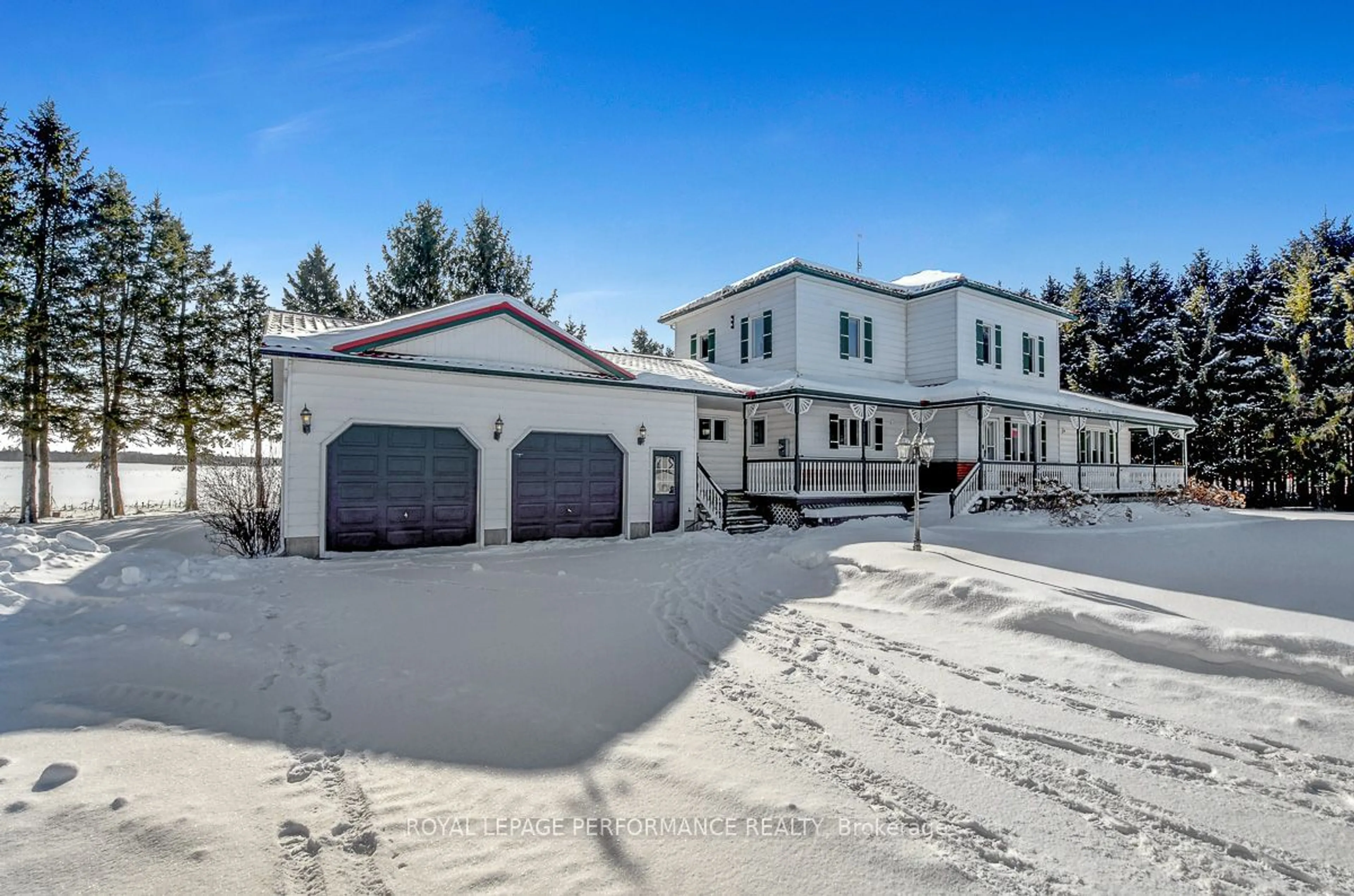 A pic from outside/outdoor area/front of a property/back of a property/a pic from drone, street for 15490 Ashburn Rd, North Stormont Ontario K0C 1G0