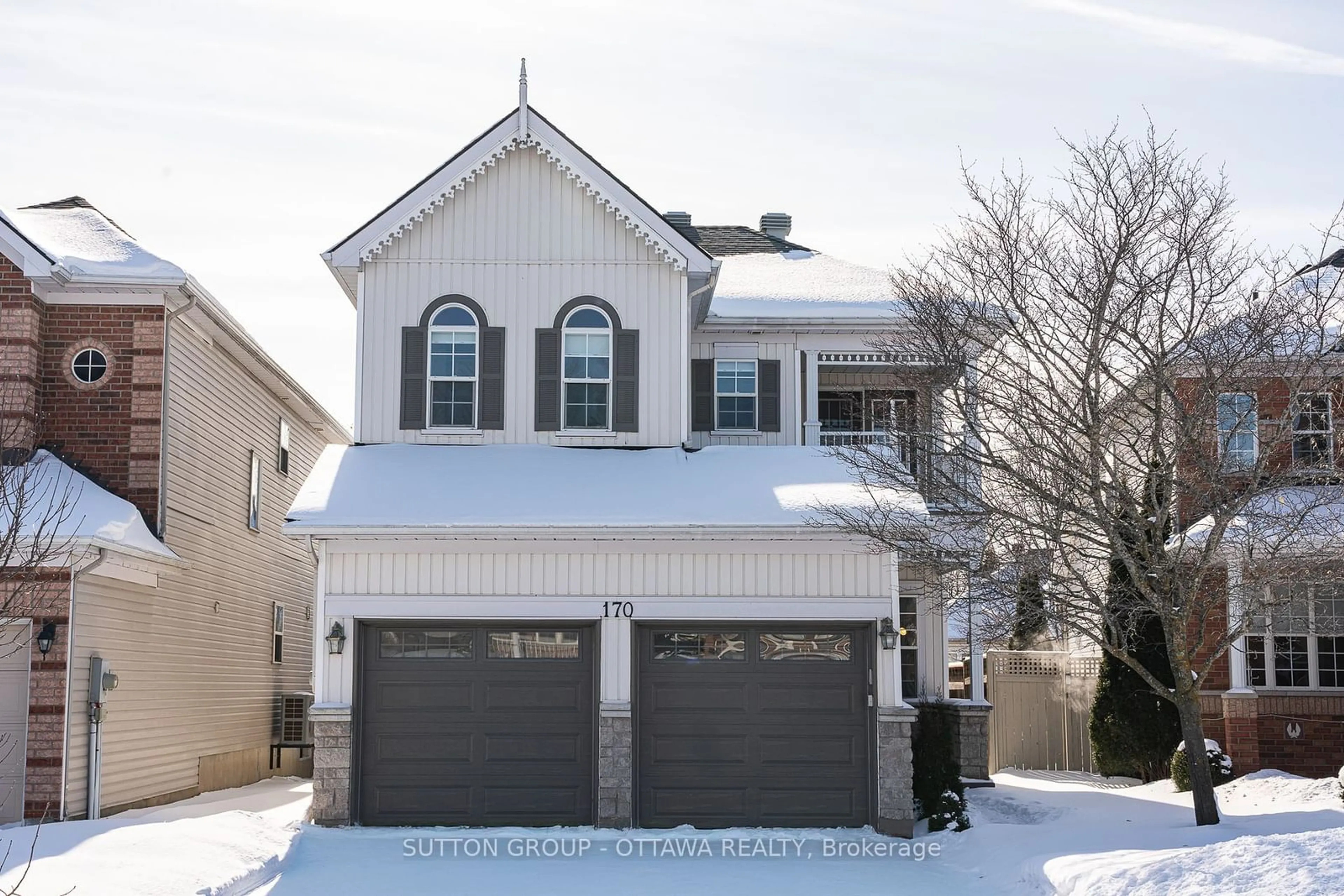 Home with vinyl exterior material, street for 170 Insmill Cres, Kanata Ontario K2T 1G3
