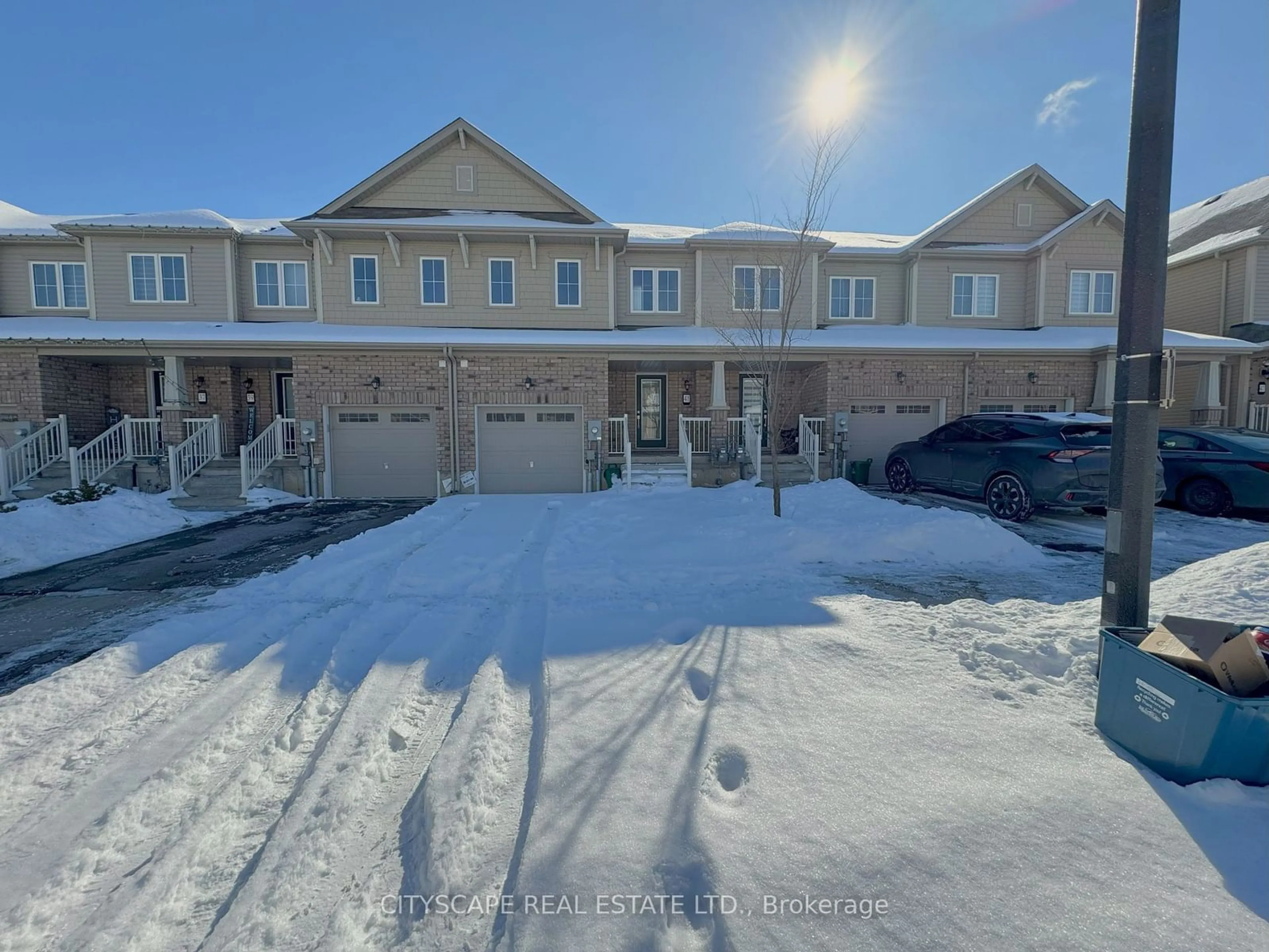 A pic from outside/outdoor area/front of a property/back of a property/a pic from drone, street for 41 Cooke Ave, Brantford Ontario N3T 0S1