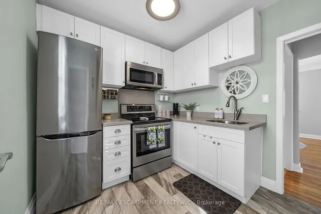 Additional property image - 410 Crockett St