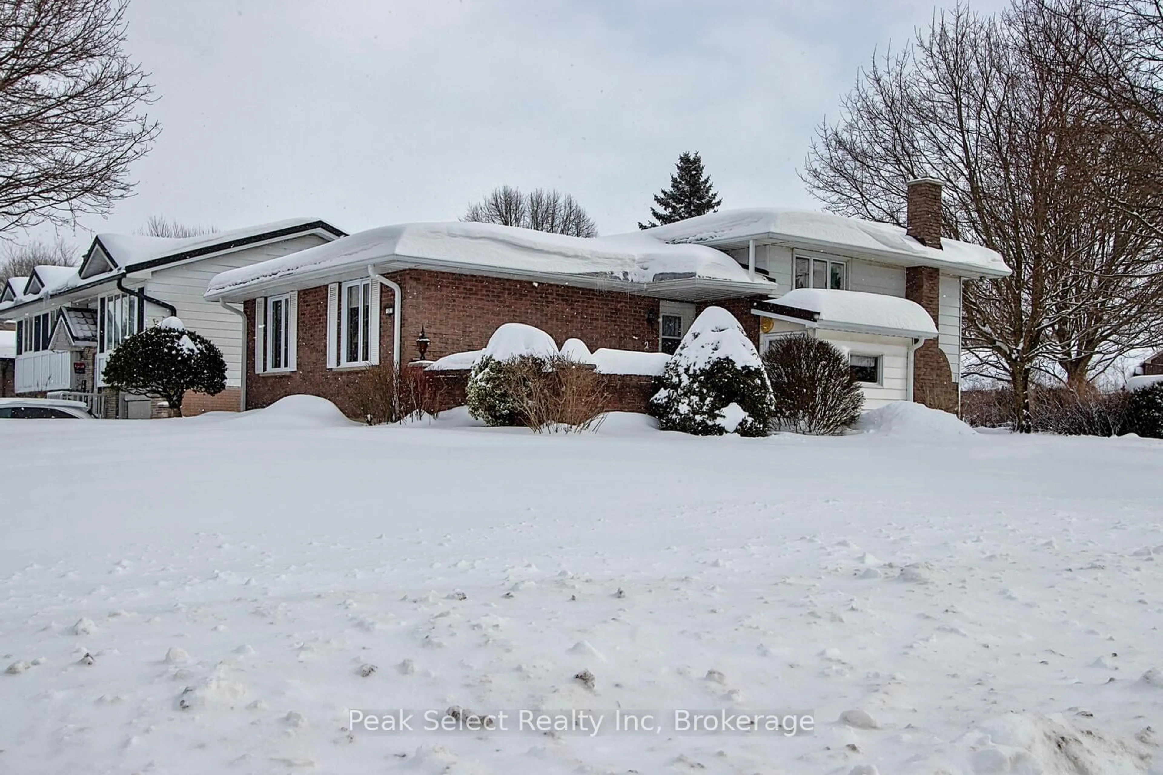 A pic from outside/outdoor area/front of a property/back of a property/a pic from drone, street for 2 Sparling Cres, St. Marys Ontario N4X 0A2