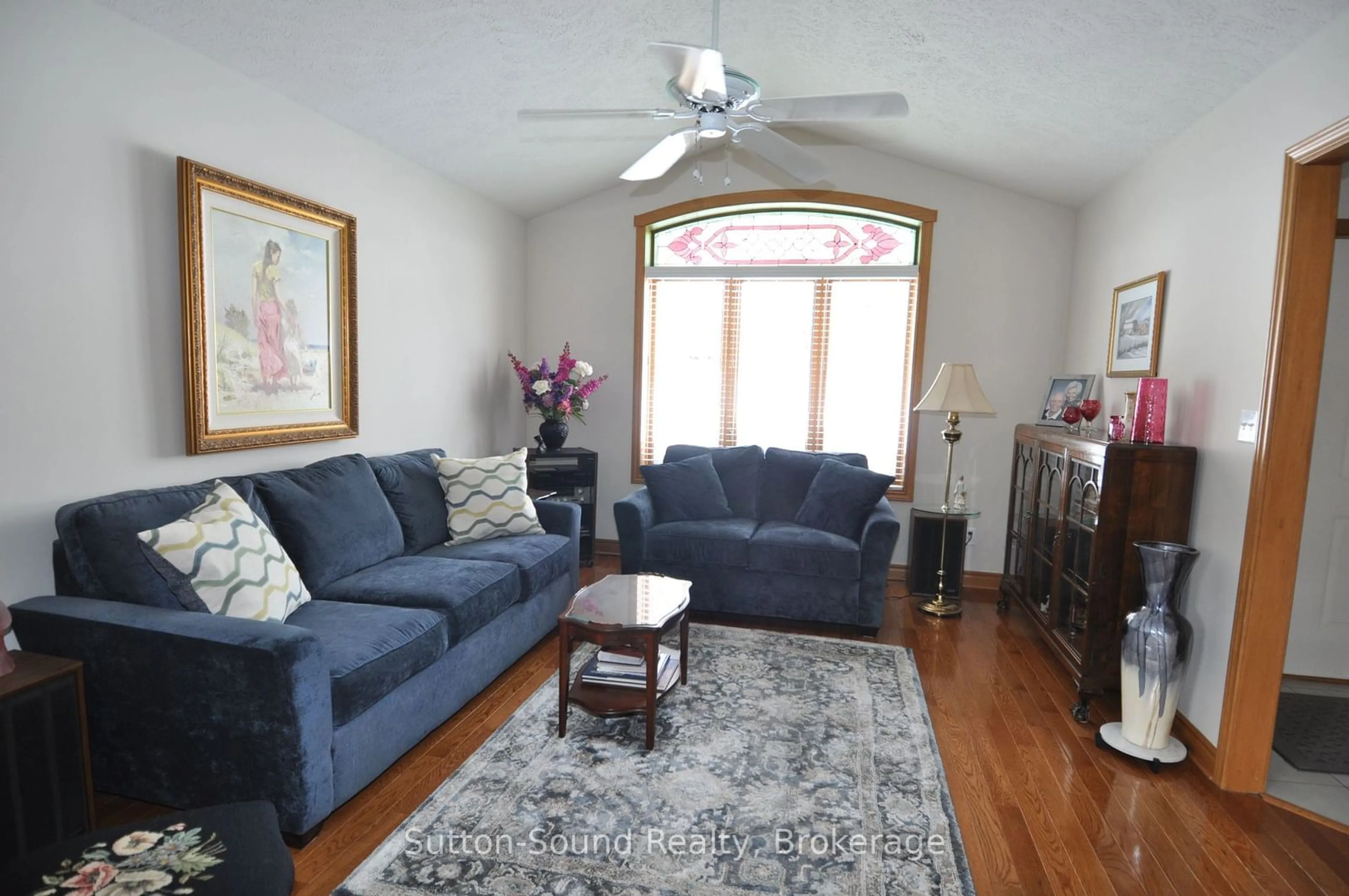 Living room with furniture, unknown for 735 15th St. A West St, Owen Sound Ontario N4K 6V7