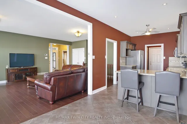Additional property image - 330 Pine Valley Dr