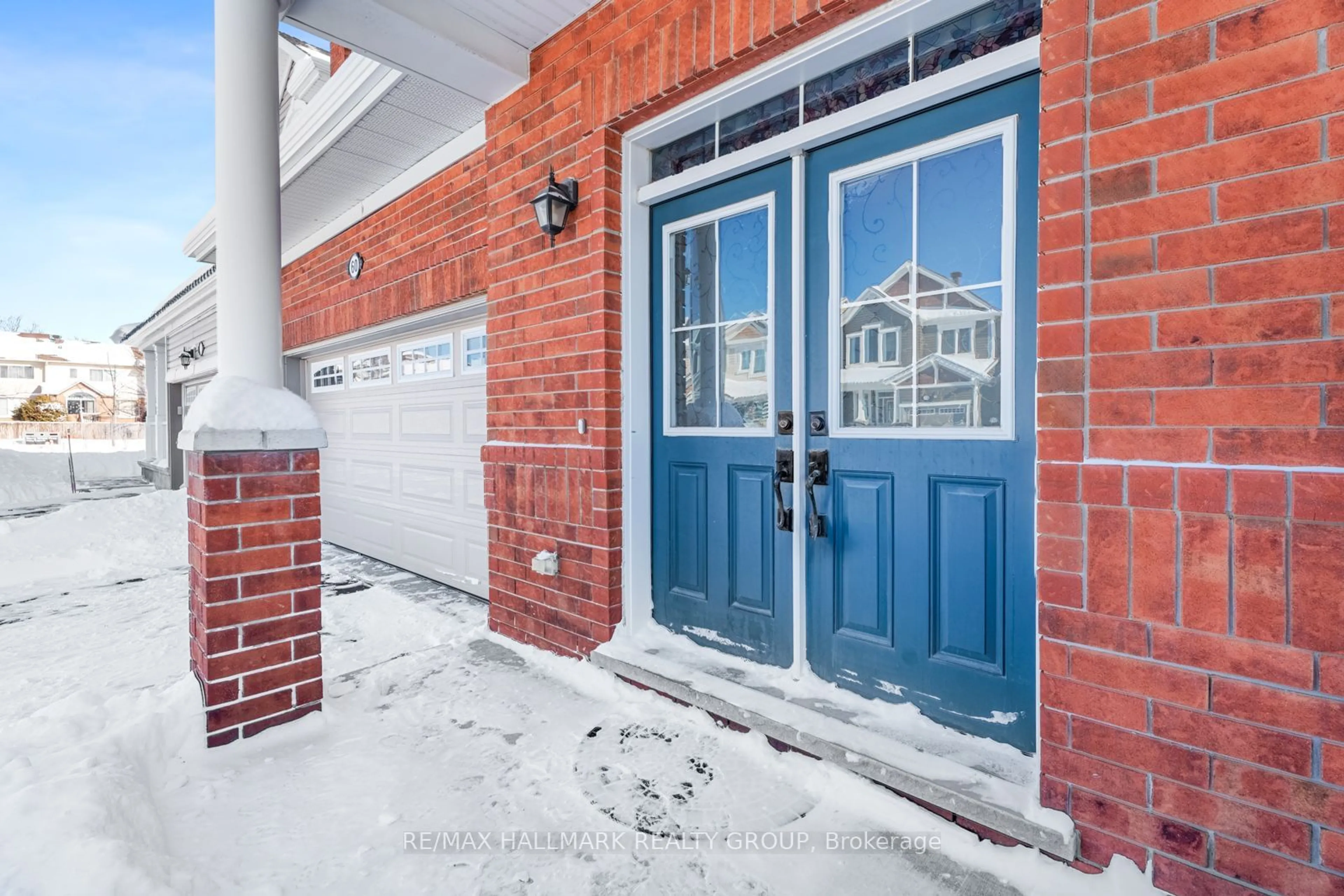 Indoor entryway for 60 Solaris Dr, Kanata Ontario K2M 0M1