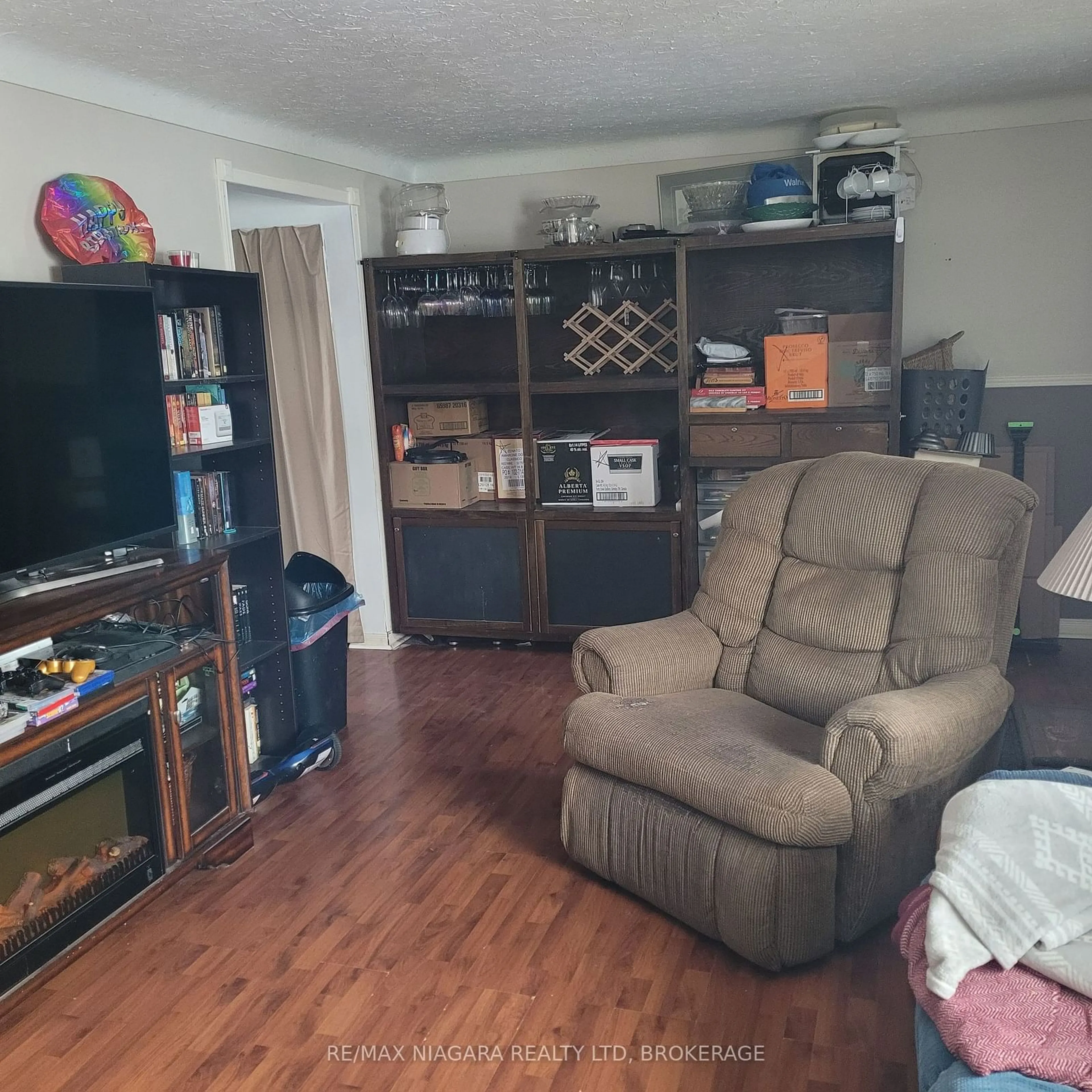 A pic of a room for 6980 WARDEN Ave, Niagara Falls Ontario L2G 5P5