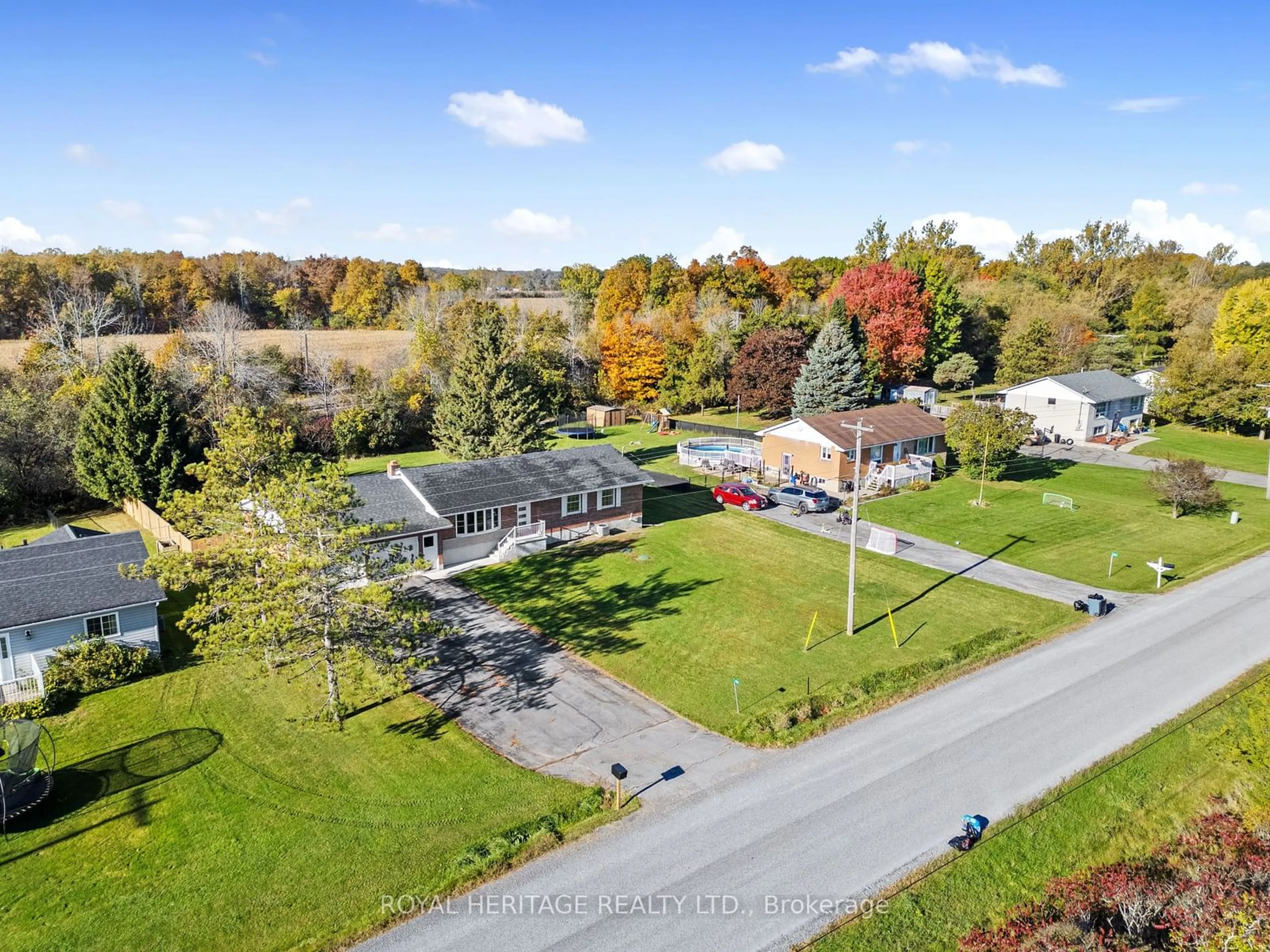 A pic from outside/outdoor area/front of a property/back of a property/a pic from drone, unknown for 410 Old Hamburg Rd, Napanee Ontario K7R 3K7