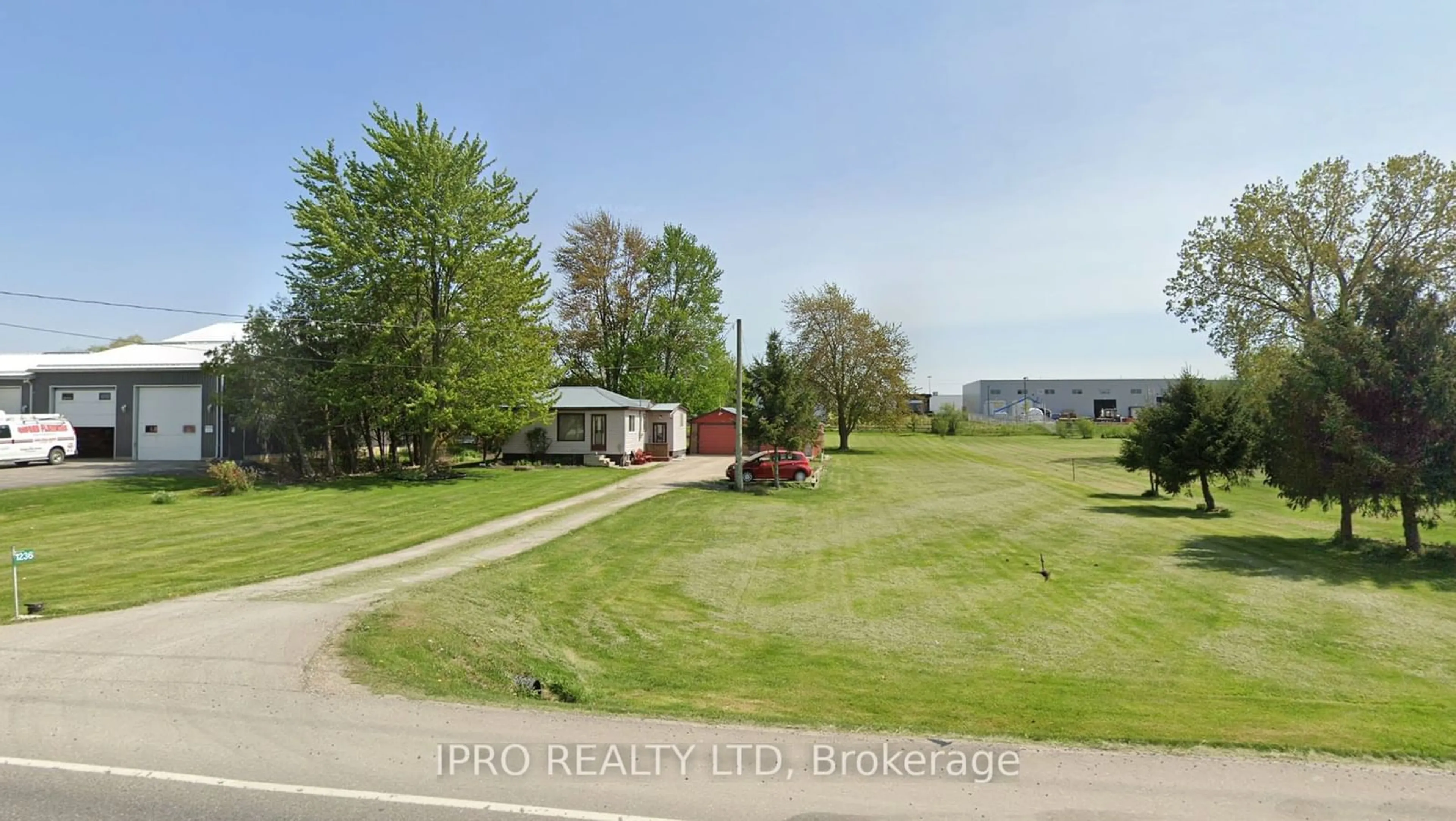 A pic from outside/outdoor area/front of a property/back of a property/a pic from drone, unknown for 1236 Parkinson Rd, South-West Oxford Ontario N4S 7W3