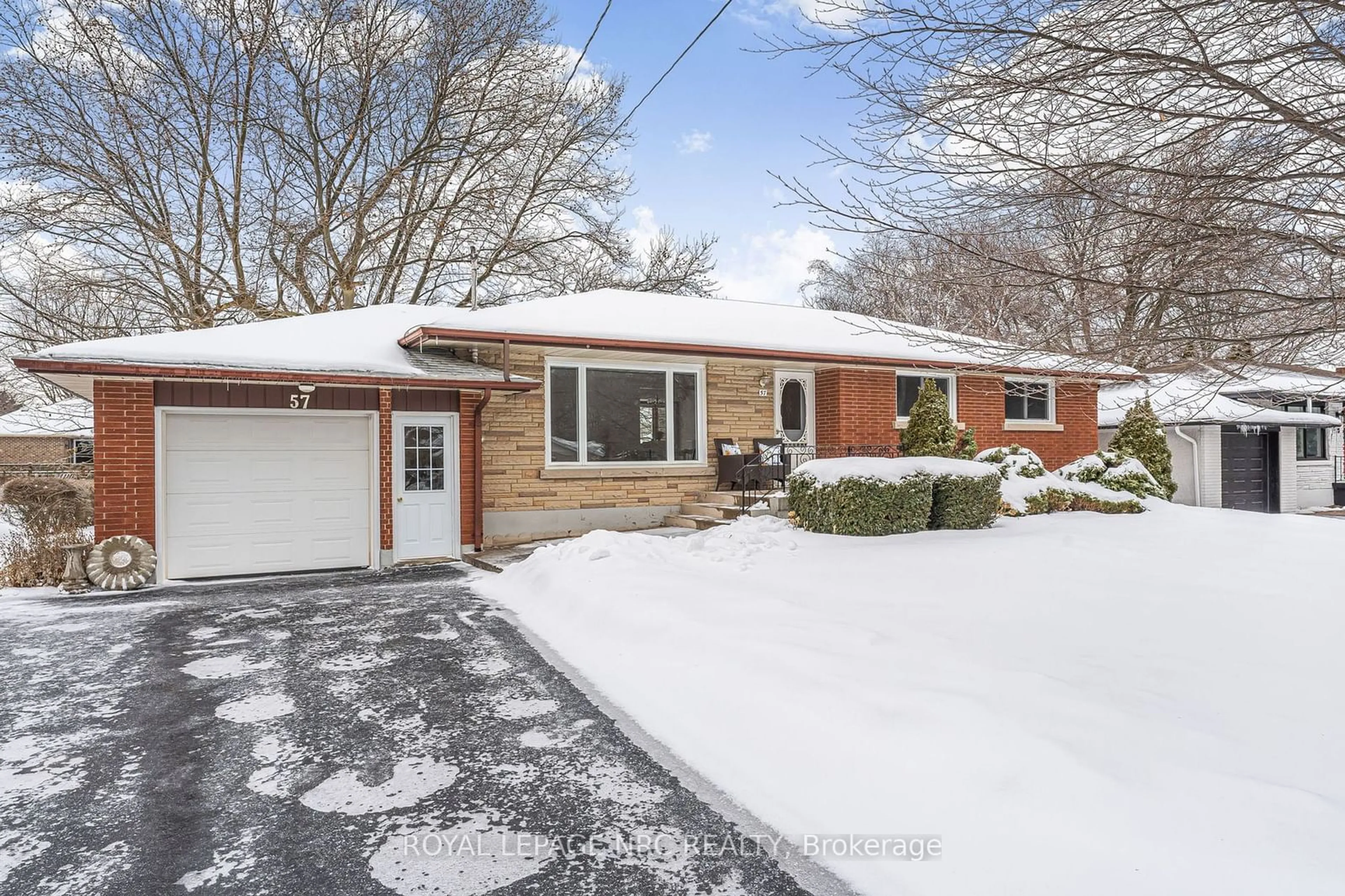 Home with brick exterior material, street for 57 Henry St, Niagara-on-the-Lake Ontario L0S 1J0