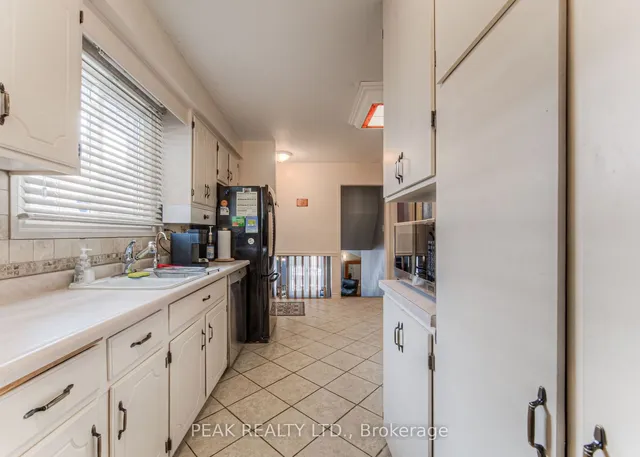 Additional property image - 93 Uxbridge Cres