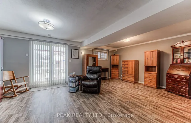Additional property image - 93 Uxbridge Cres