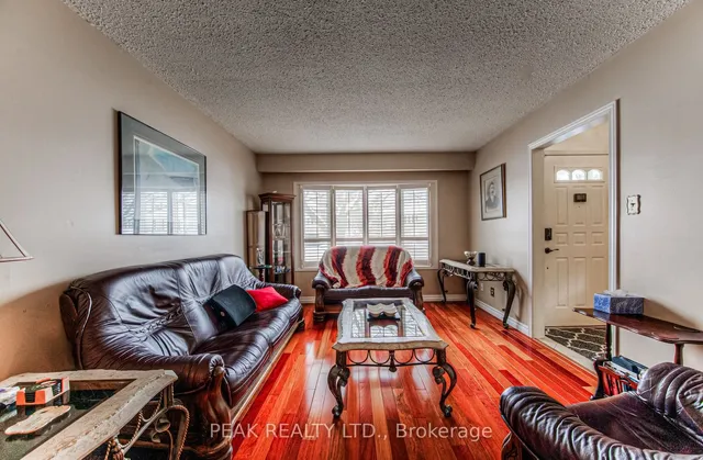 Additional property image - 93 Uxbridge Cres