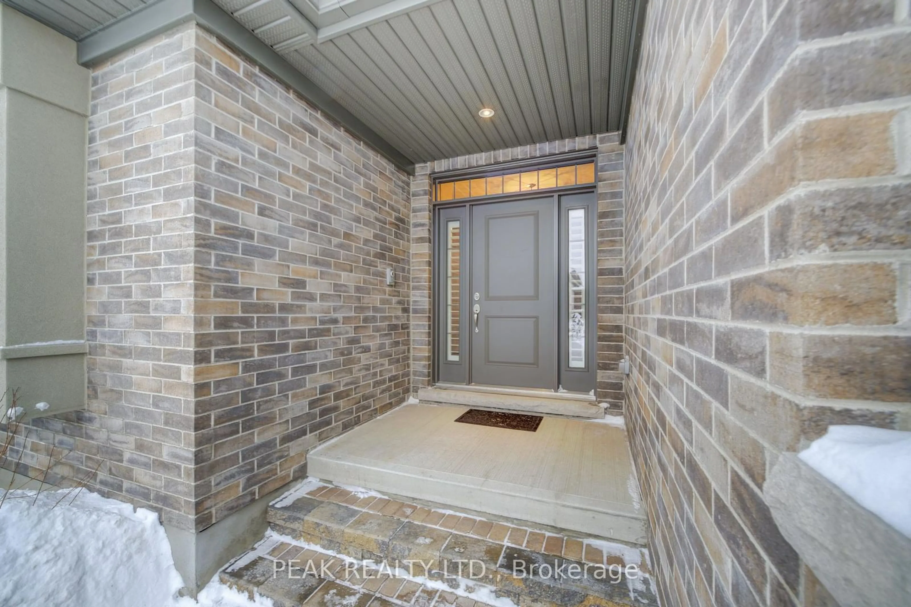 Indoor entryway for 248 Kettle Lake Dr, Wilmot Ontario N3A 0C2