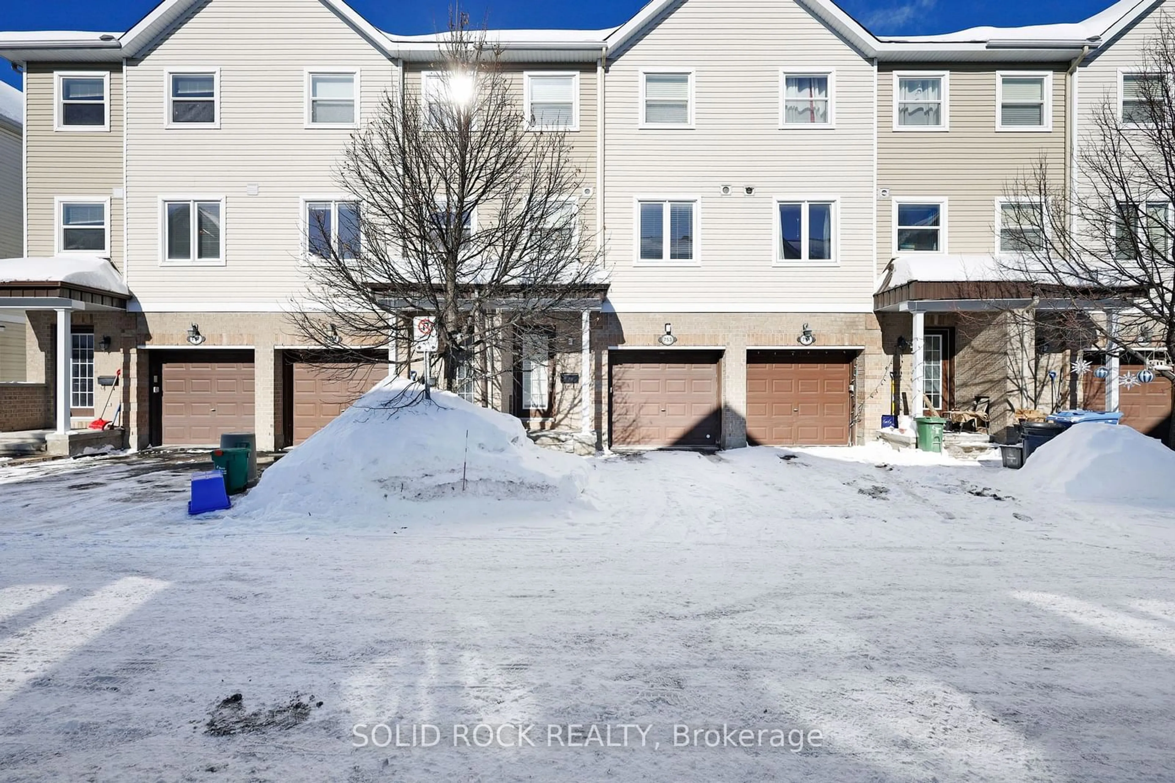 A pic from outside/outdoor area/front of a property/back of a property/a pic from drone, street for 753 Sanibel, Bells Corners and South to Fallowfield Ontario K2H 0A8