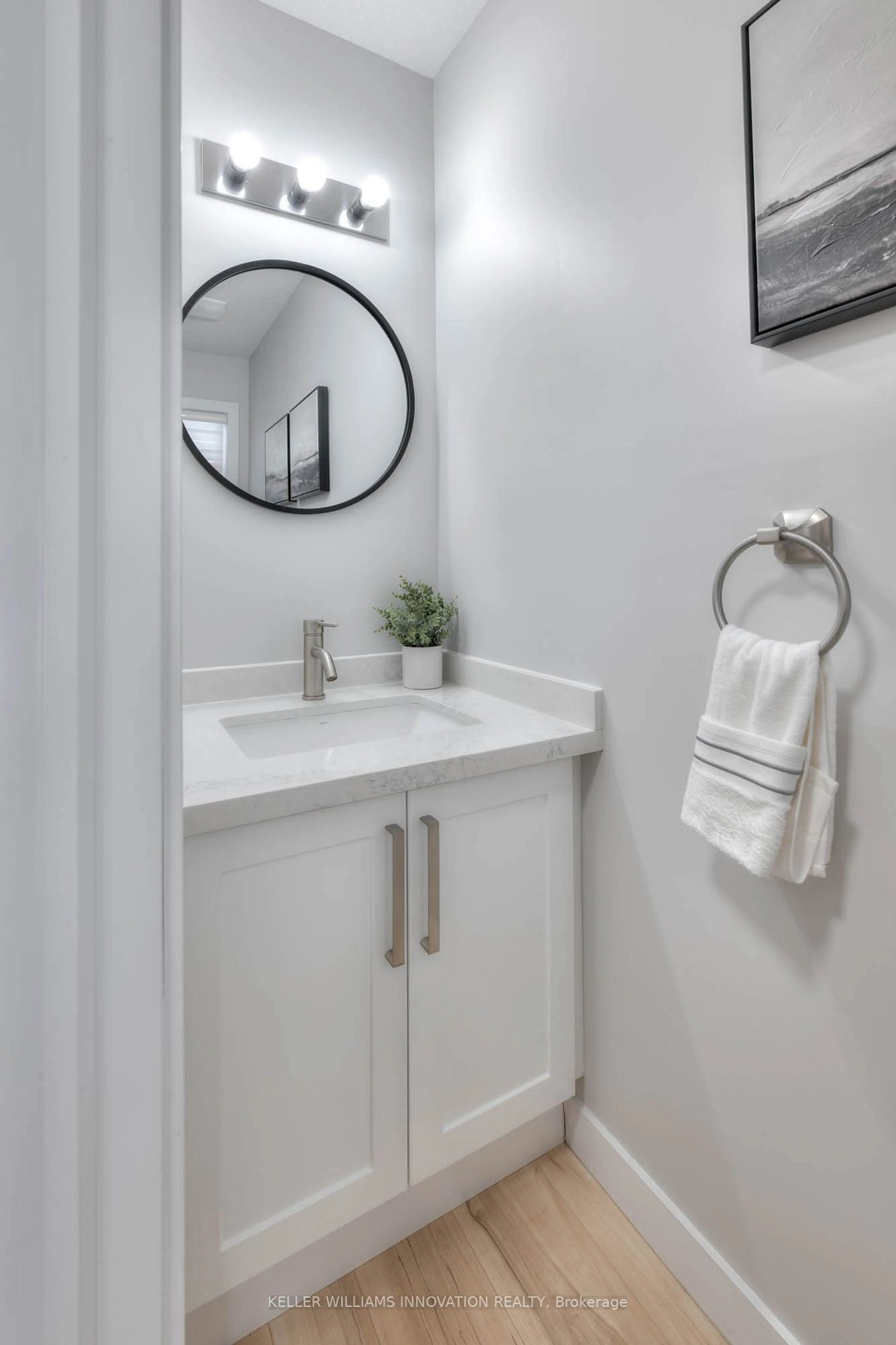 Contemporary bathroom, ceramic/tile floor for 61 Wilkinson Ave, Cambridge Ontario N1S 4Y6