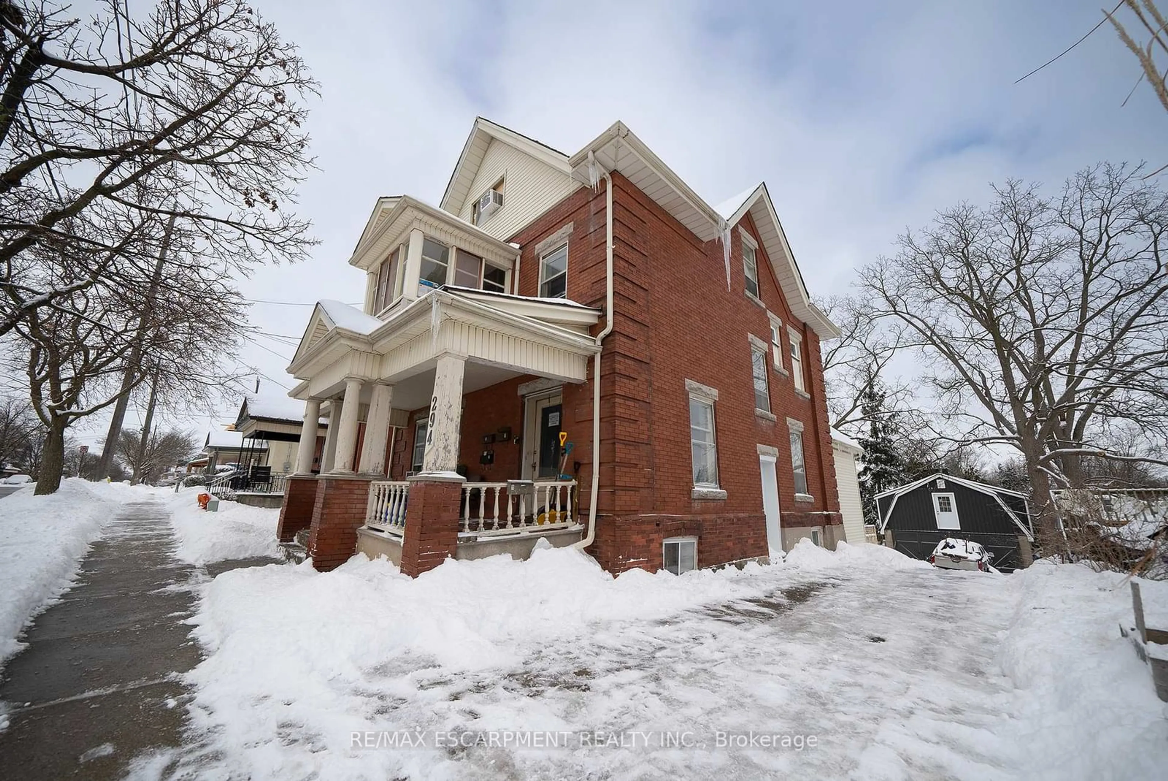 Home with brick exterior material, building for 294 Darling St, Brantford Ontario N3S 3X8