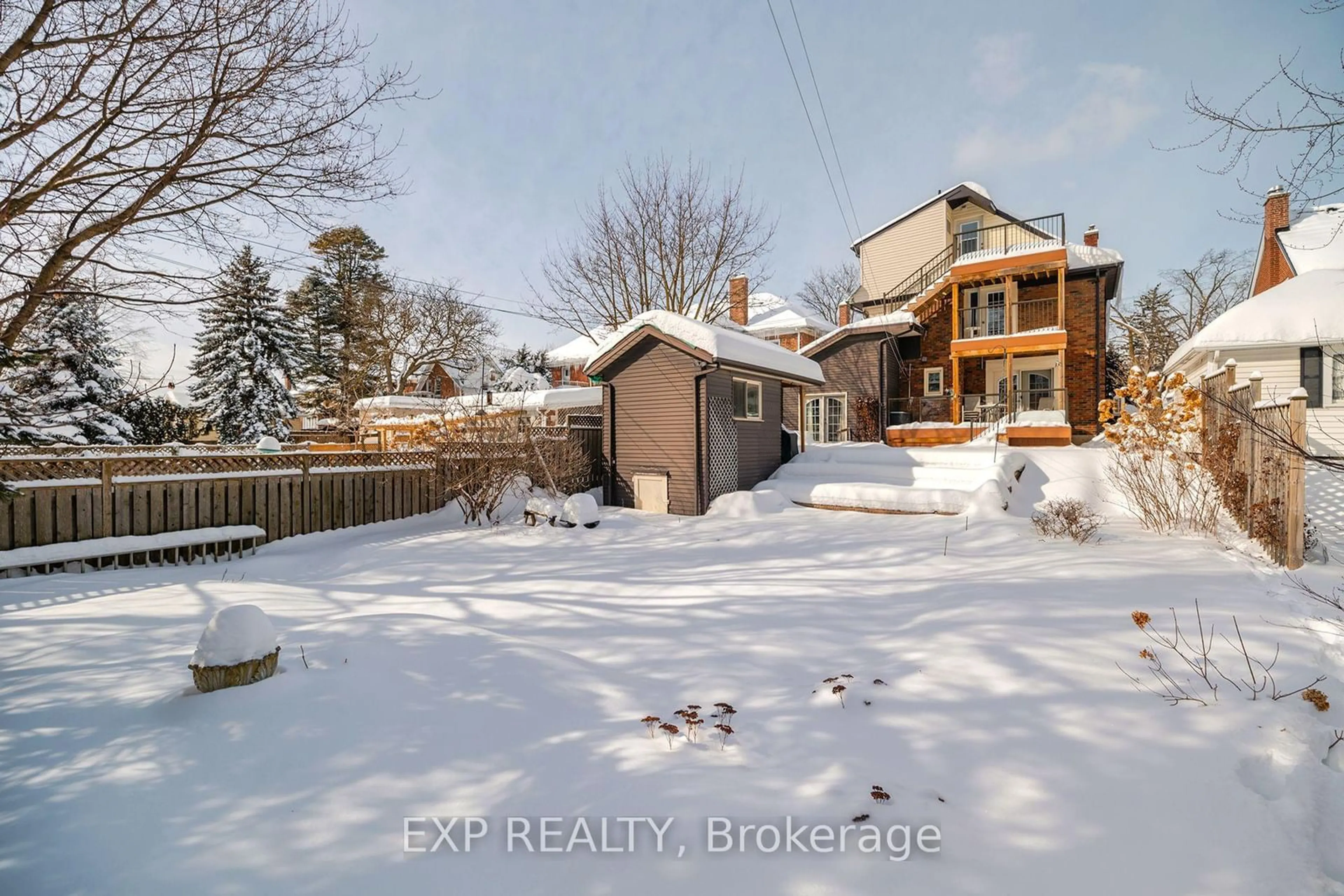 A pic from outside/outdoor area/front of a property/back of a property/a pic from drone, street for 77 Borden Ave, Kitchener Ontario N2H 3J2