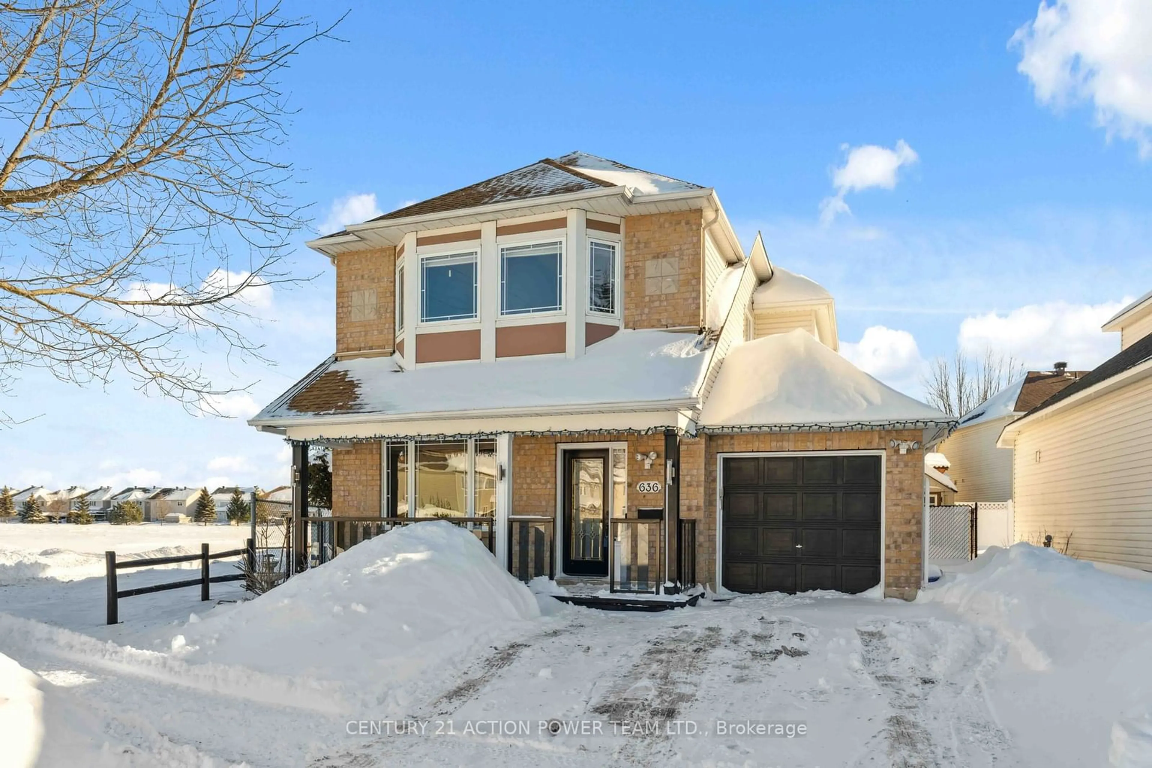 Home with brick exterior material, street for 636 Aquaview Dr, Ottawa Ontario K4A 4W2