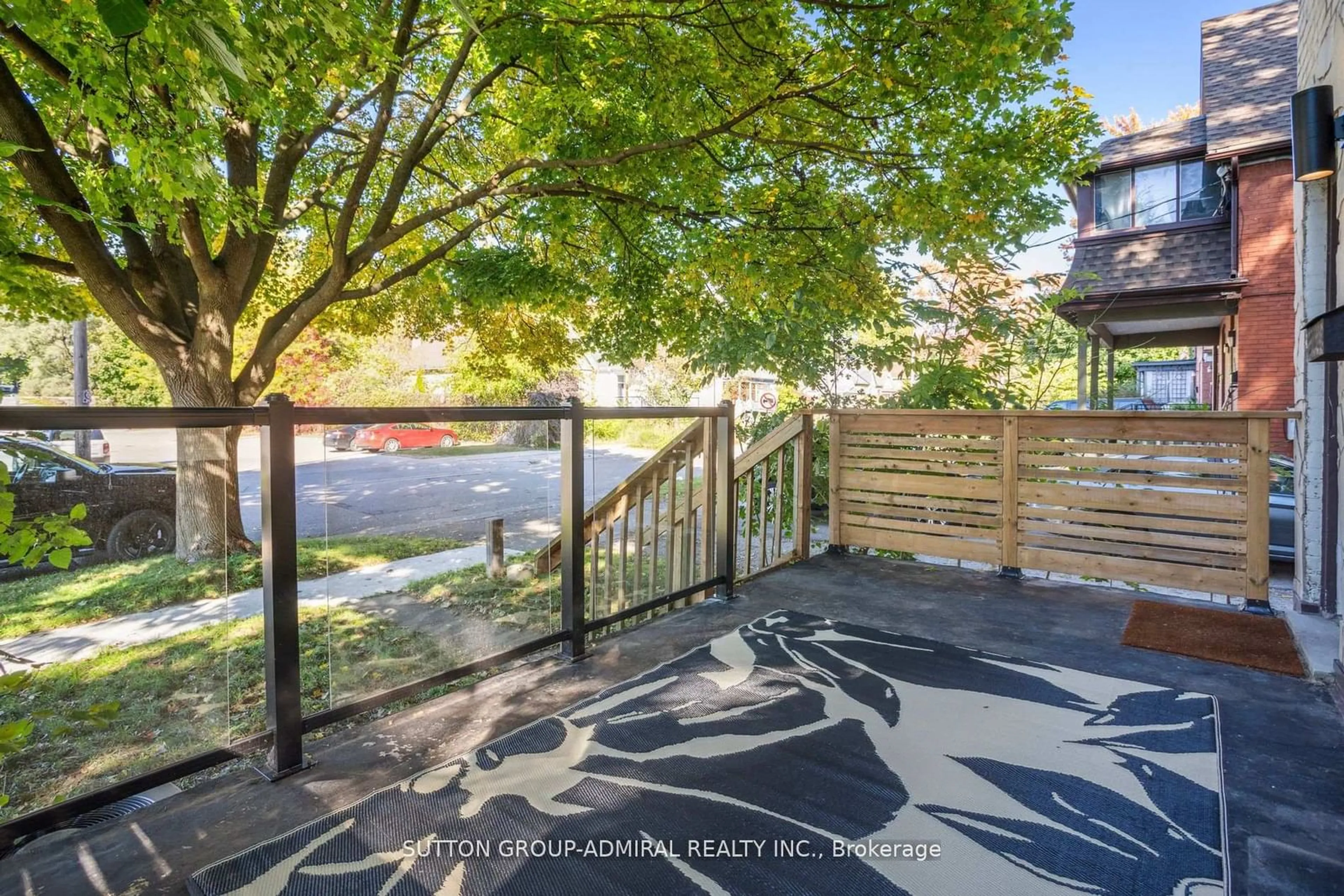 Patio, water/lake/river/ocean view for 641 Piccadilly St, London Ontario N5Y 3B1