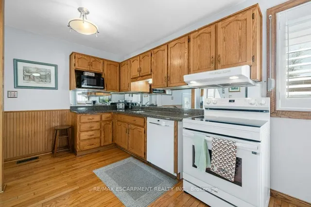 Additional property image - 58 Luscombe St