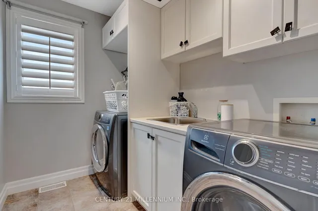 Additional property image - 7 Jacob Gingrich Dr