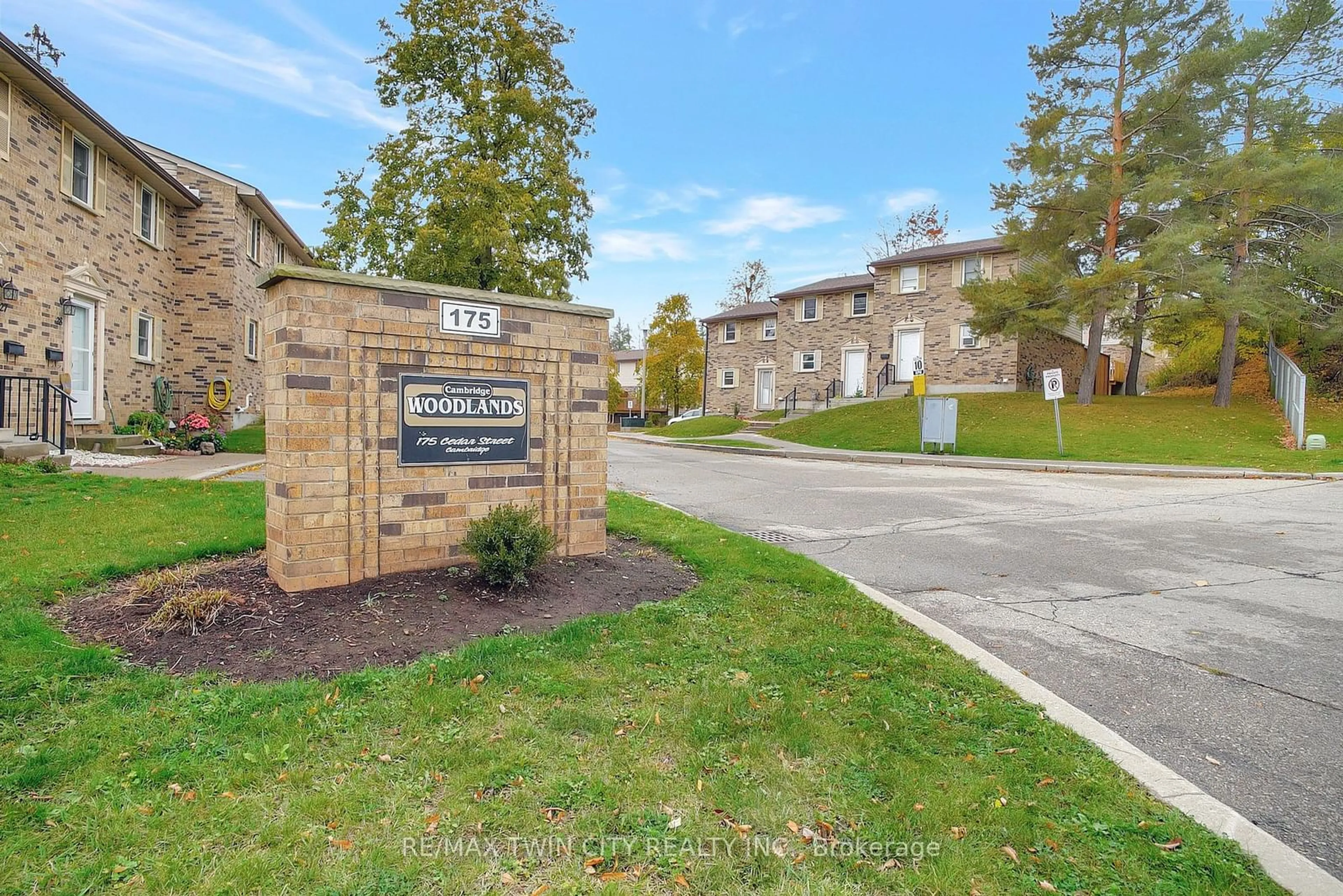 Unknown for 175 Cedar St #27, Cambridge Ontario N1S 4X9