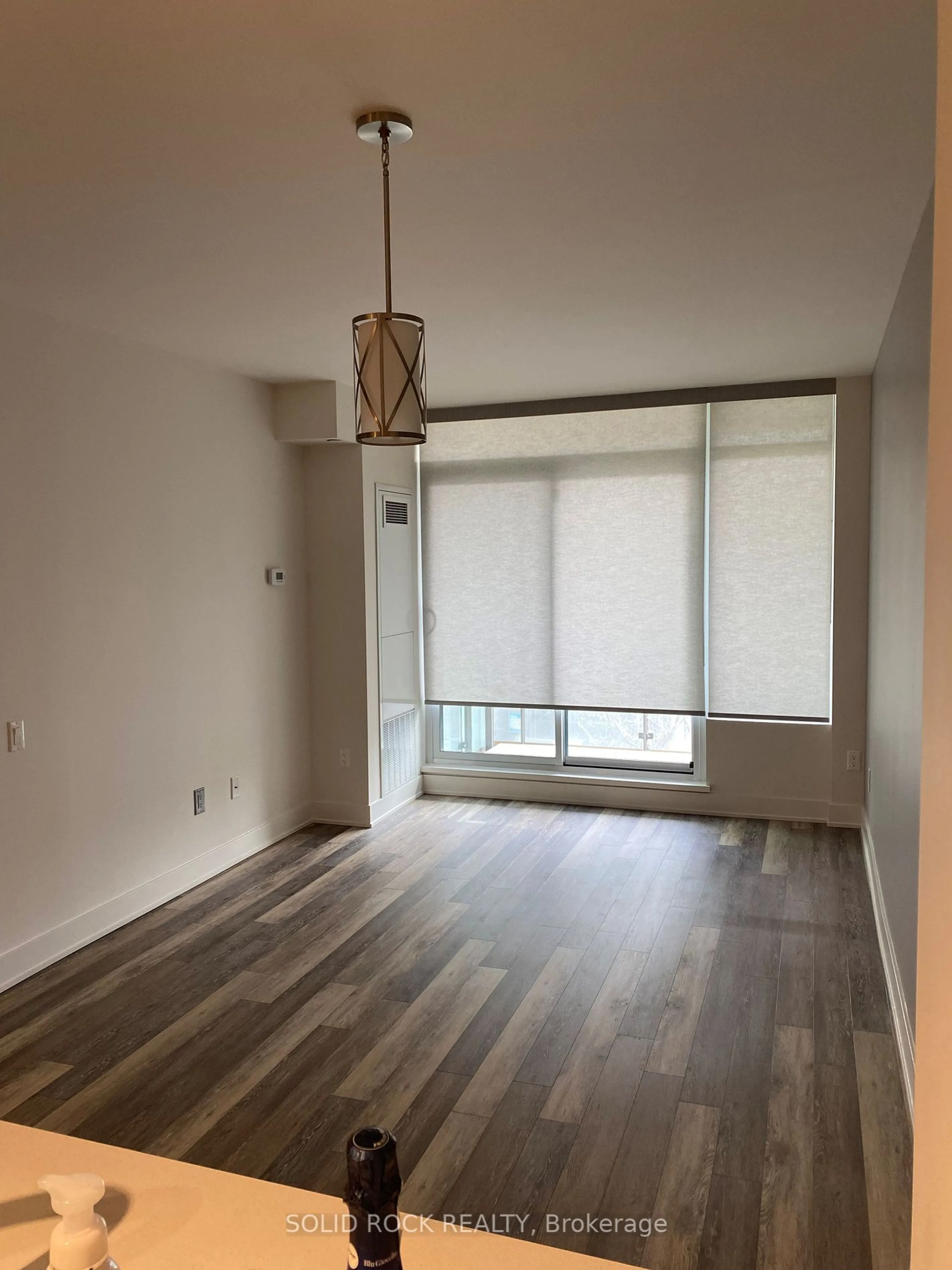 A pic of a room for 411 Mackay St #319, New Edinburgh - Lindenlea Ontario K1M 2K5