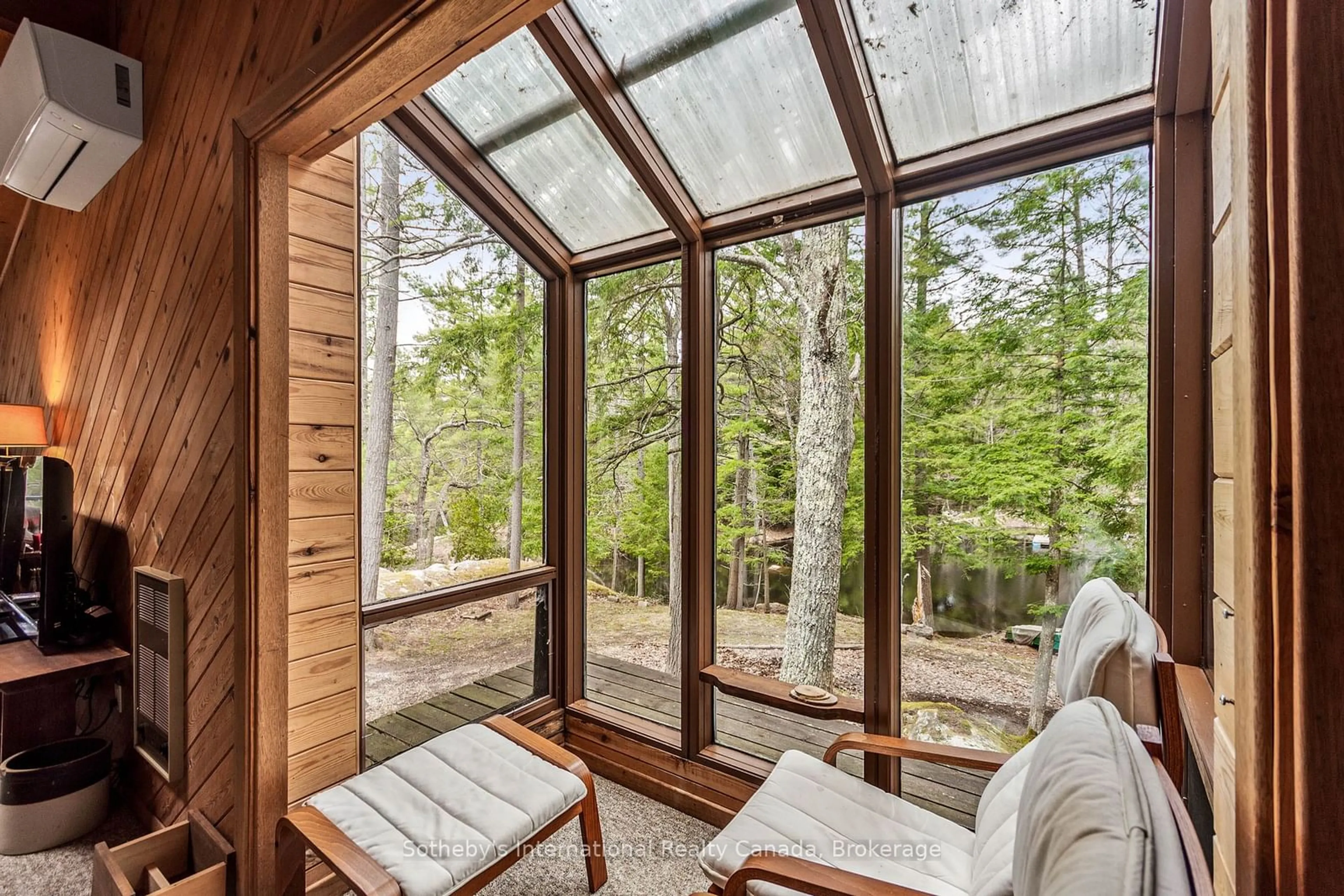 Patio, forest/trees view for 38 SR405 SEVERN RIVER, Muskoka Lakes Ontario L0K 1E0