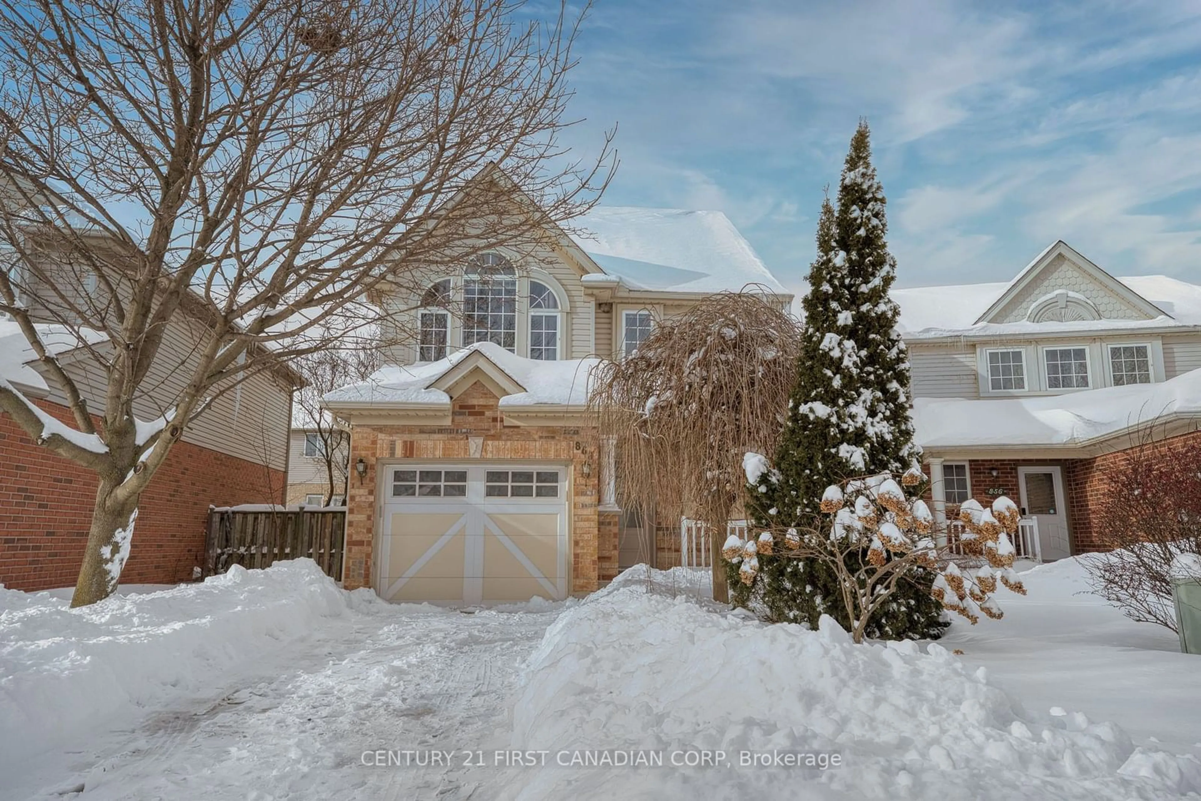 A pic from outside/outdoor area/front of a property/back of a property/a pic from drone, street for 860 Redoak Ave, London Ontario N6H 5R6