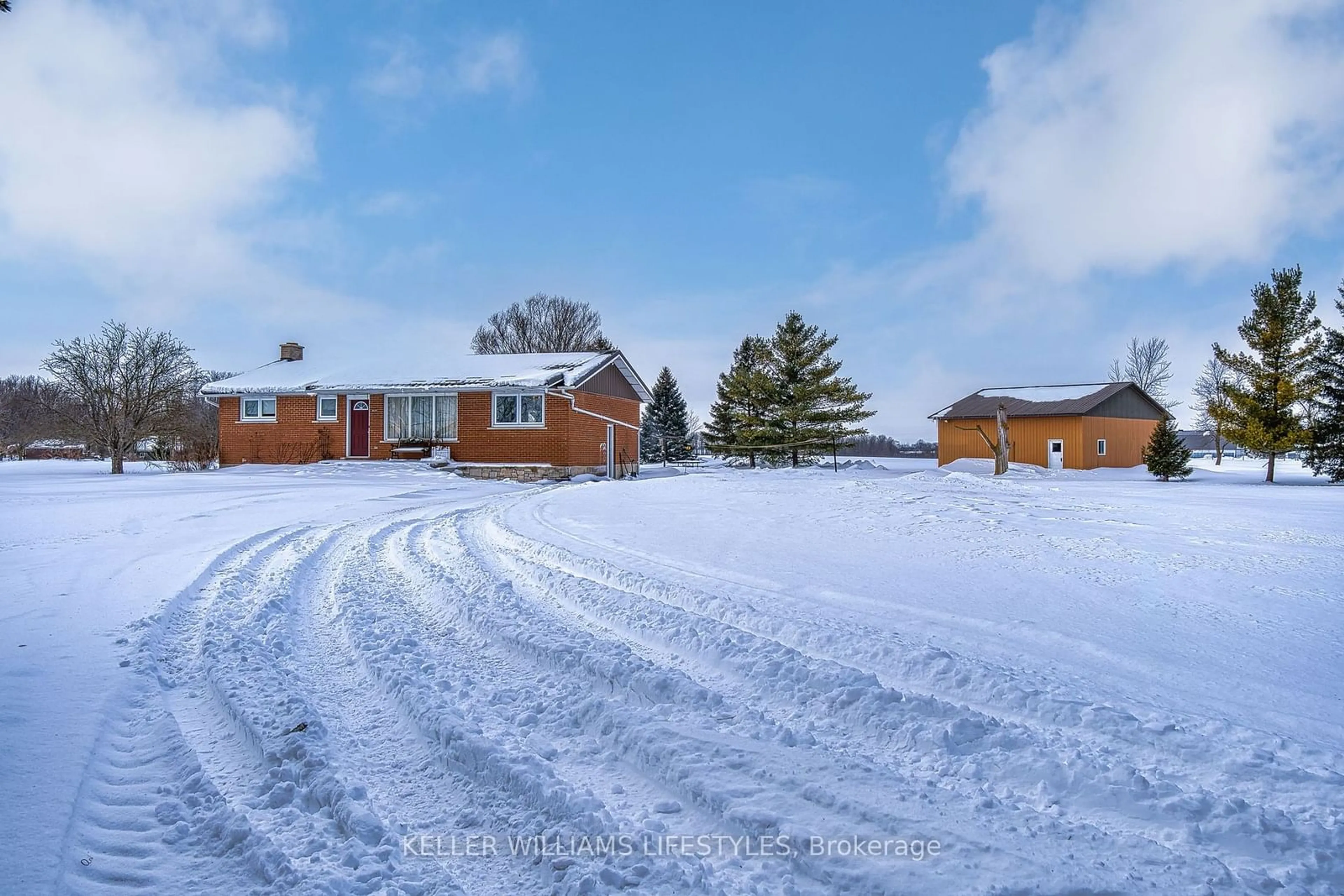 A pic from outside/outdoor area/front of a property/back of a property/a pic from drone, street for 4111 73 Line, Perth East Ontario N0K 1R0