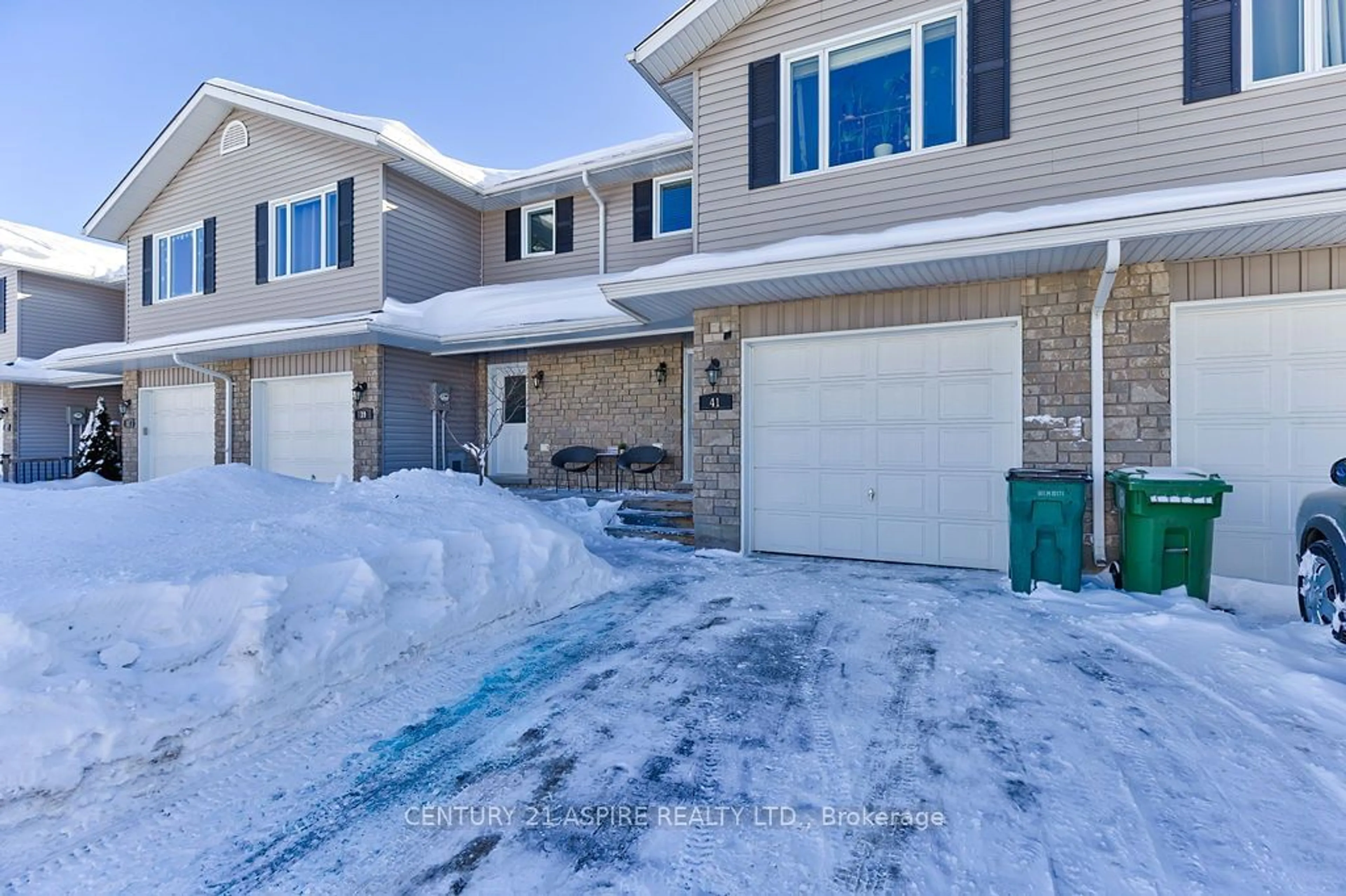 A pic from outside/outdoor area/front of a property/back of a property/a pic from drone, street for 41 Winston Ave, Petawawa Ontario K8H 0C1