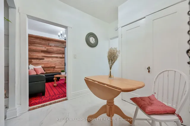 Additional property image - 285 King St Unit 8