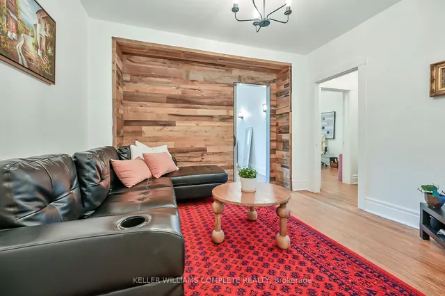 Additional property image - 285 King St Unit 8
