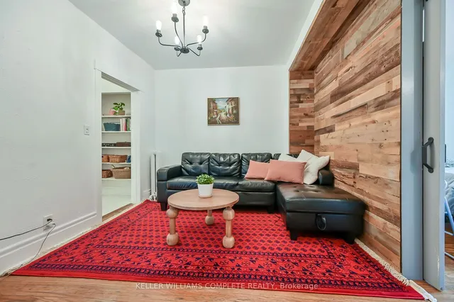 Additional property image - 285 King St Unit 8