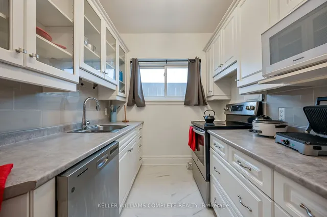 Additional property image - 285 King St Unit 8