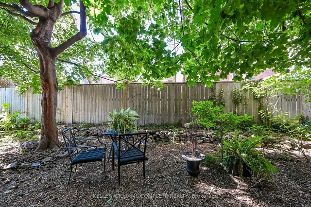 Additional property image - 285 King St Unit 8