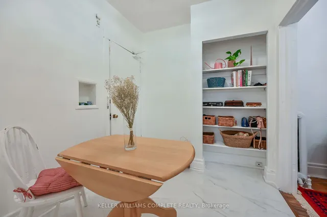Additional property image - 285 King St Unit 8