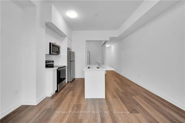 Additional property image - 460 Dundas St Unit 122