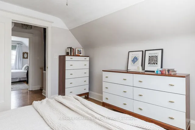 Additional property image - 234 Province St