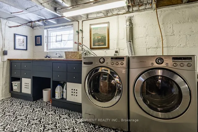 Additional property image - 234 Province St