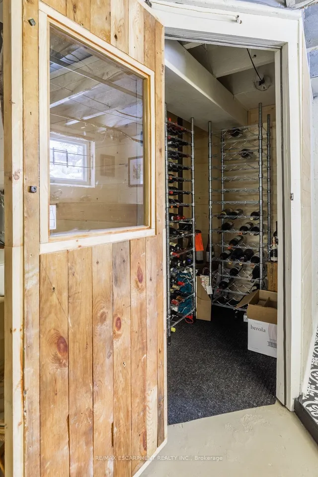 Additional property image - 234 Province St
