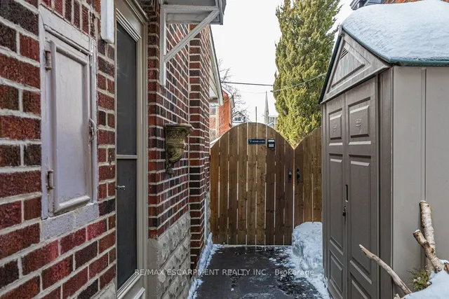 Additional property image - 234 Province St