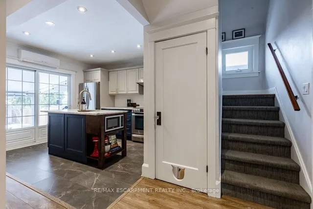 Additional property image - 234 Province St