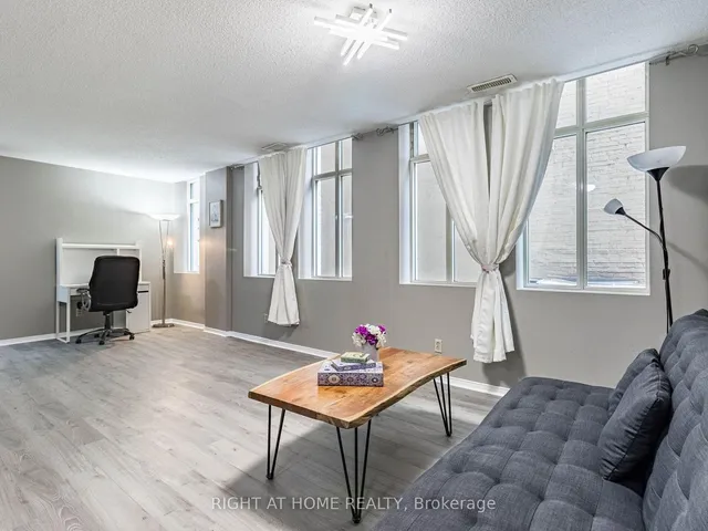 Additional image 18 of 36 James St Unit 303