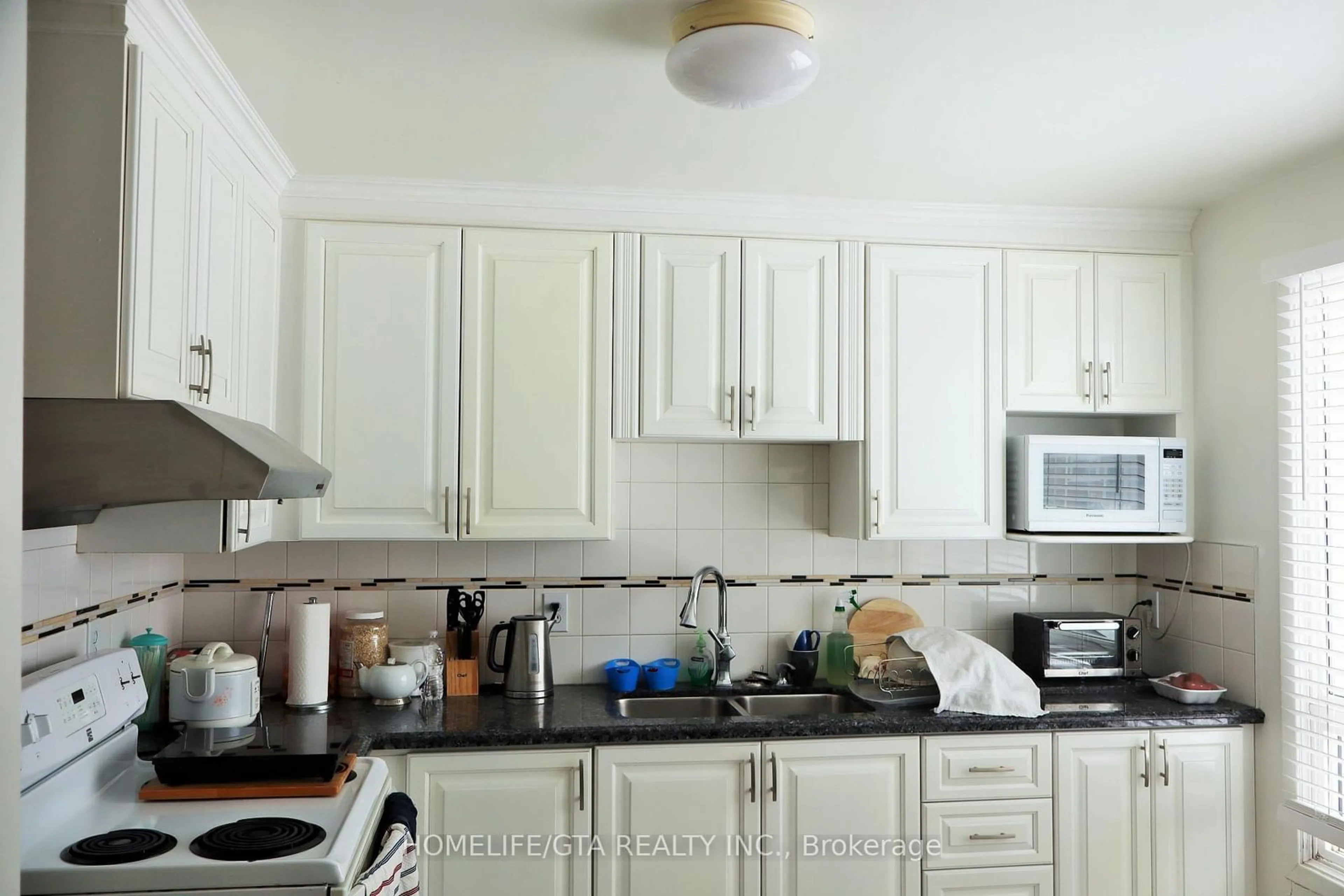 Standard kitchen, unknown for 1338 Upper Gage Ave #8, Hamilton Ontario L8W 1N2