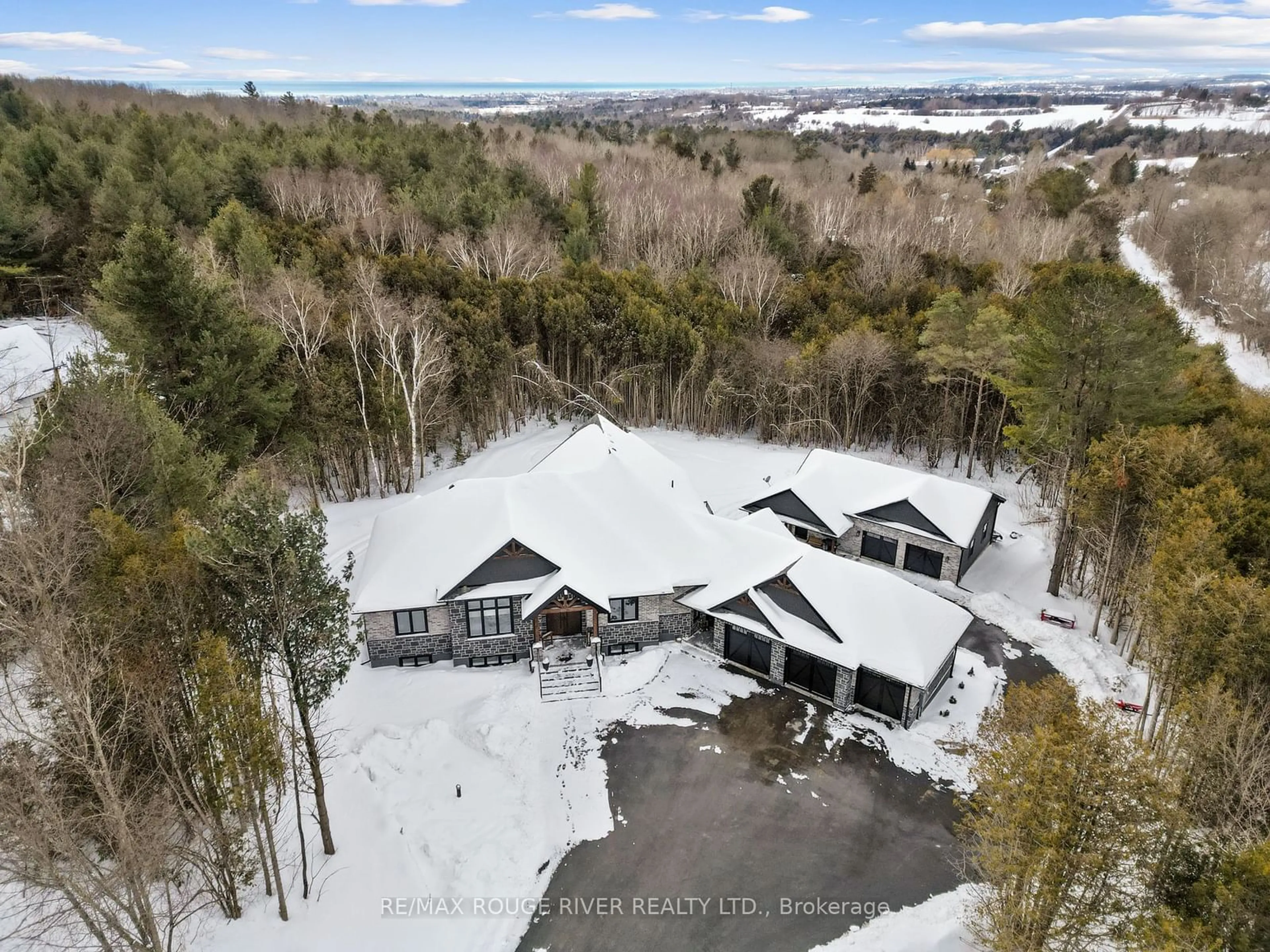 A pic from outside/outdoor area/front of a property/back of a property/a pic from drone, mountain view for 2006 Hill 60 Rd, Cobourg Ontario K9A 4J8