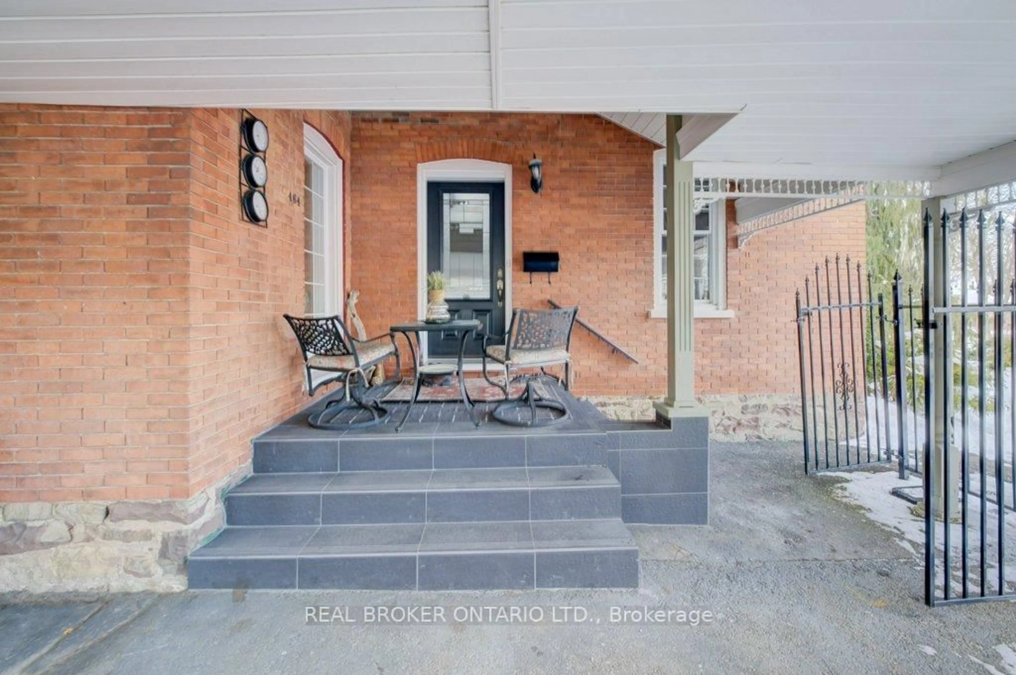 Unknown for 464 Scott St, St. Catharines Ontario L2M 3W7