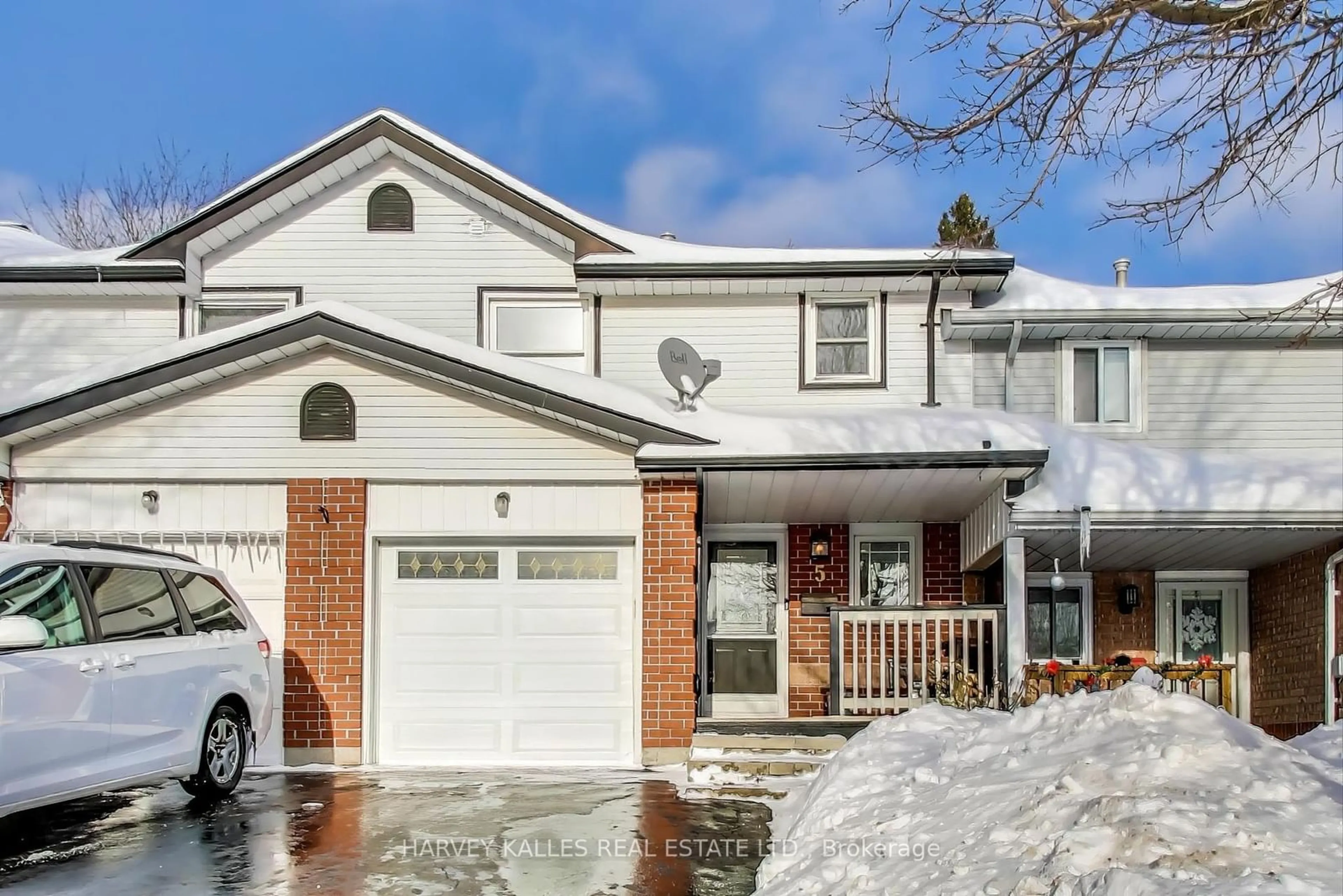 Home with brick exterior material, street for 5 Grandridge Cres, Guelph Ontario N1H 8G1