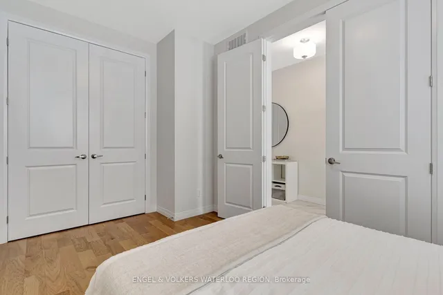Additional property image - 931 Stonecliffe Walk