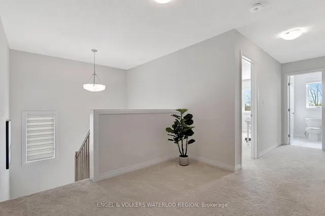 Additional property image - 931 Stonecliffe Walk