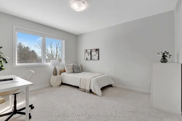 Additional property image - 931 Stonecliffe Walk